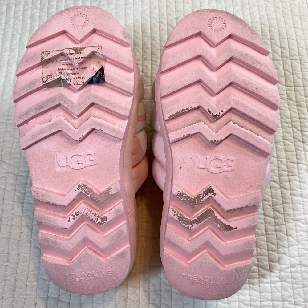 UGG Womens Maxi Slide Logo Sandal Pink Scallop Puff Platform Fur Lined Size 8